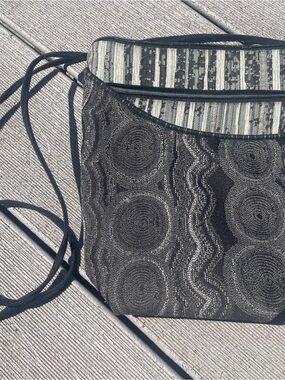 Maruca Boulder Co City Girl Crossbody Purse Black Gray Tapestry Jacquard